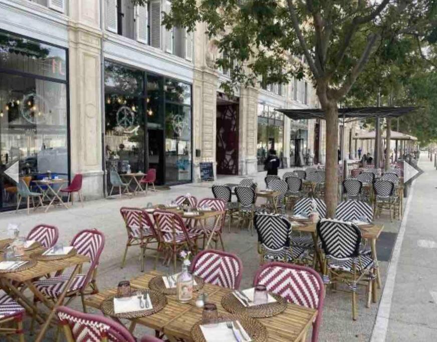 Charmant Studio Quai Joliette Марсель Экстерьер фото